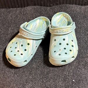 CROCS Women's Pastel Green Clogs